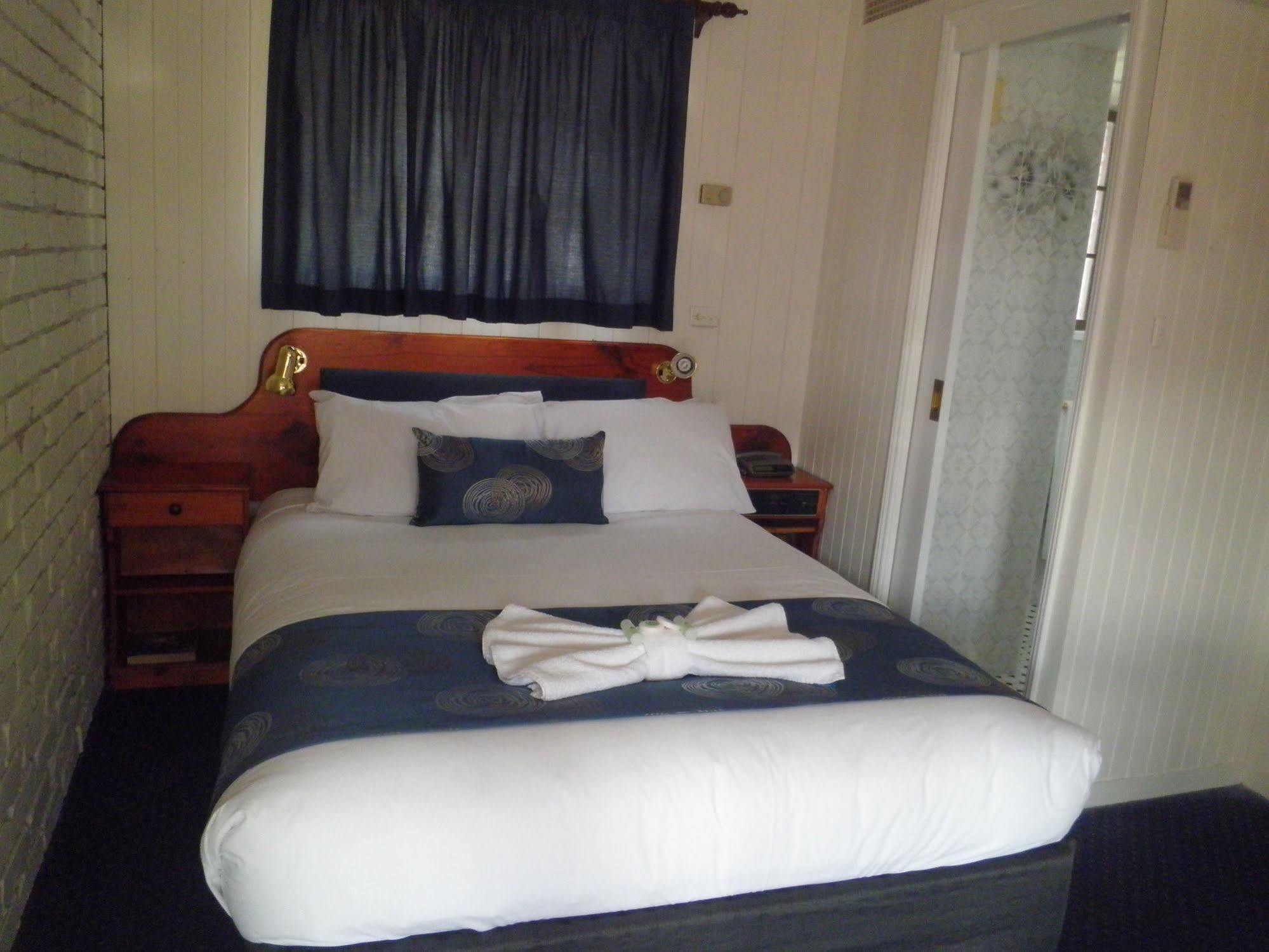 Poet's Recall Motel Gundagai Buitenkant foto